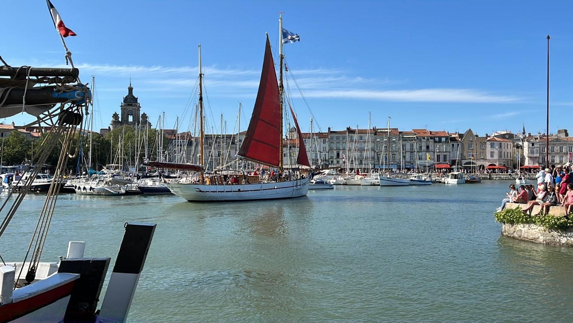 Nid Douillet T2 Wifi Centre Historique 3 Etoiles Appartement La Rochelle  Buitenkant foto